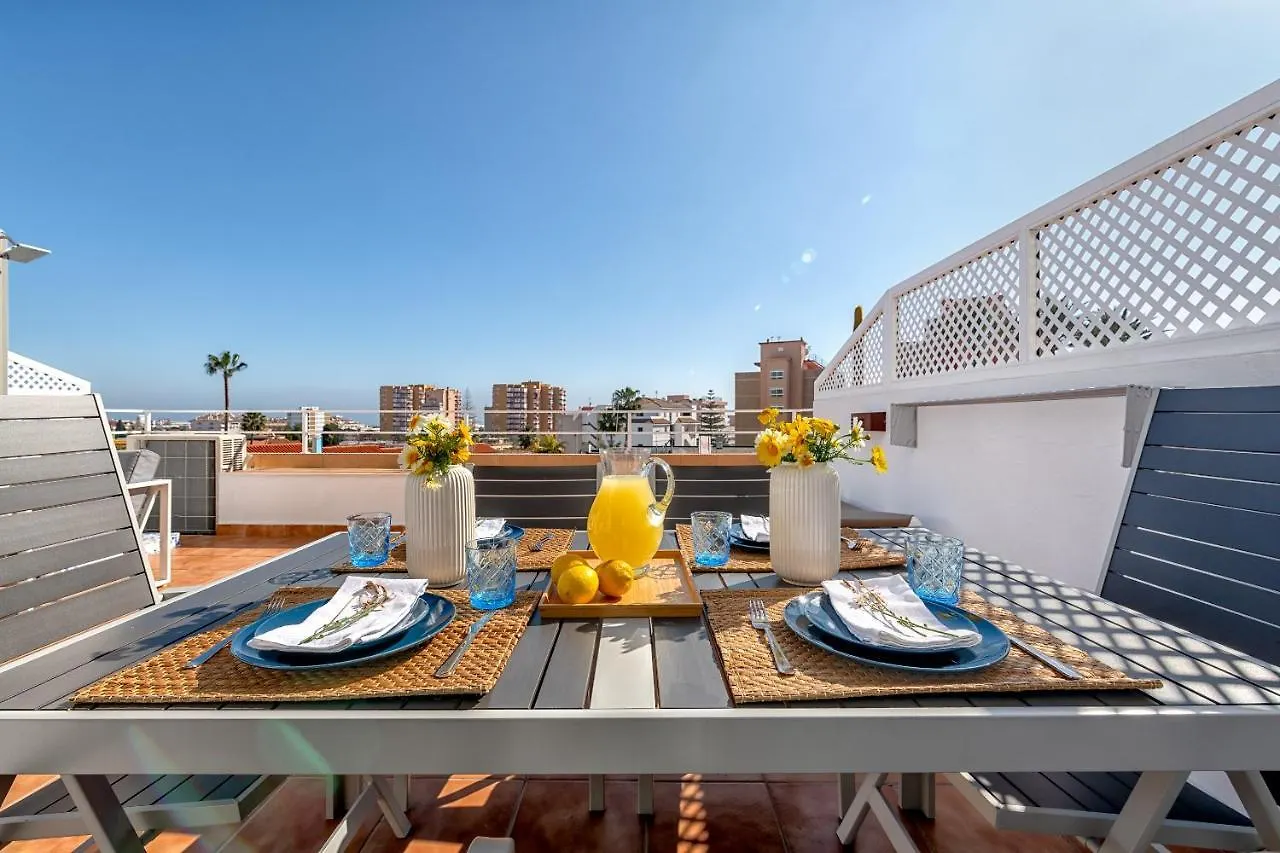 Lola Playa Puerto Marina Apartment Benalmadena